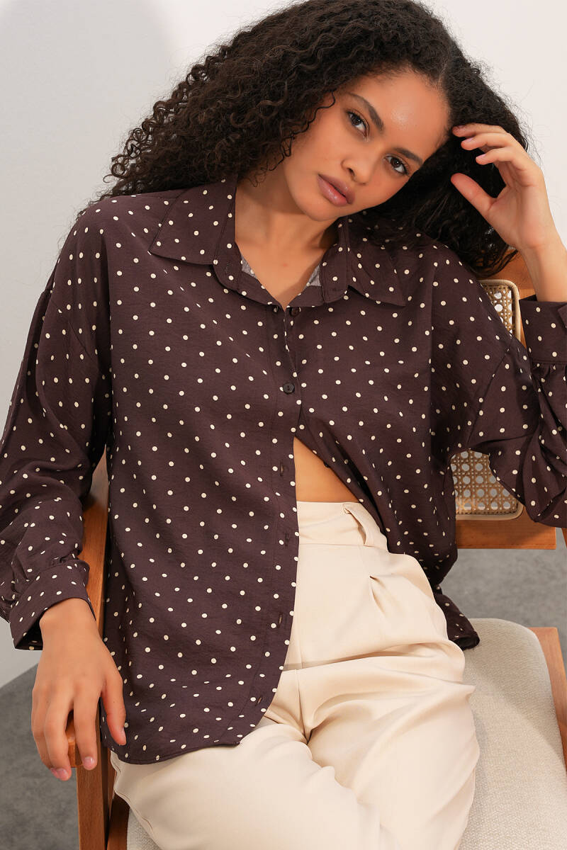 Kadın Oversize Puantiyeli Gömlek 20392 - Kahverengi - BİGDART