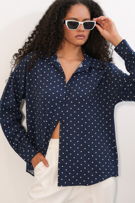 Kadın Oversize Puantiyeli Gömlek 20392 - Lacivert - 4