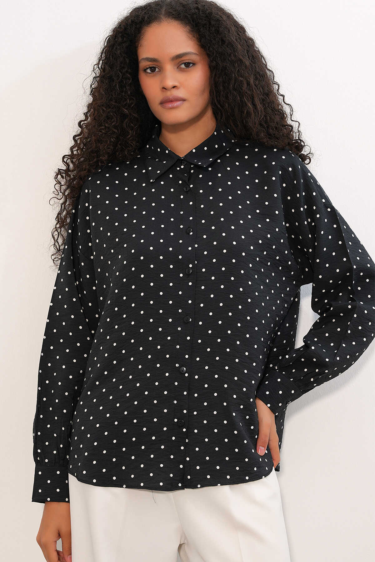 Kadın Oversize Puantiyeli Gömlek 20392 - Siyah - 2