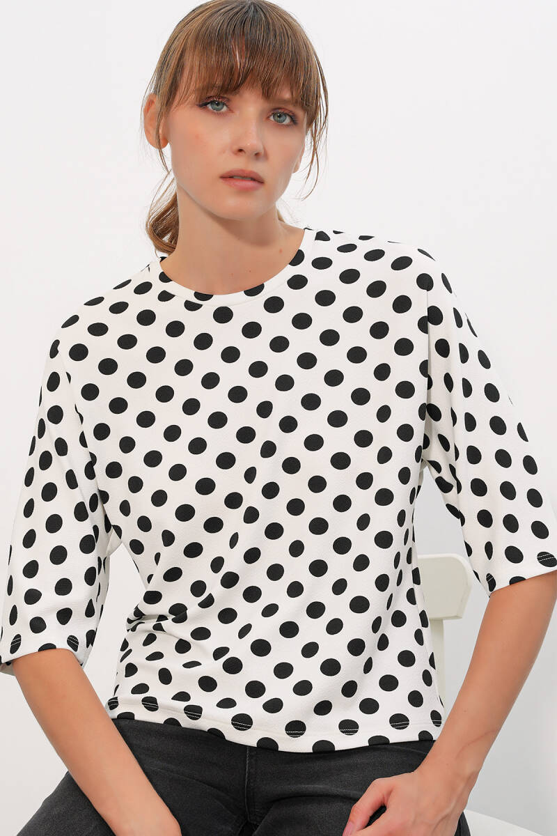 Kadın Puantiyeli Oversize Bluz 40010 - Beyaz - BİGDART