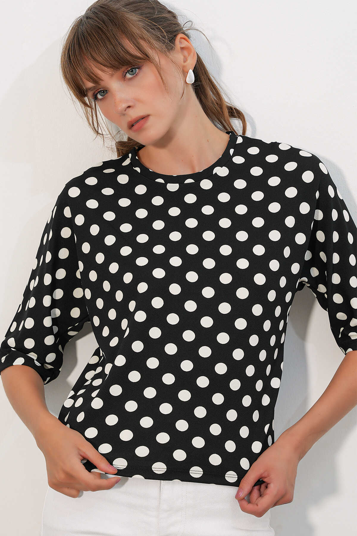 Kadın Puantiyeli Oversize Bluz 40010 - Siyah - 1