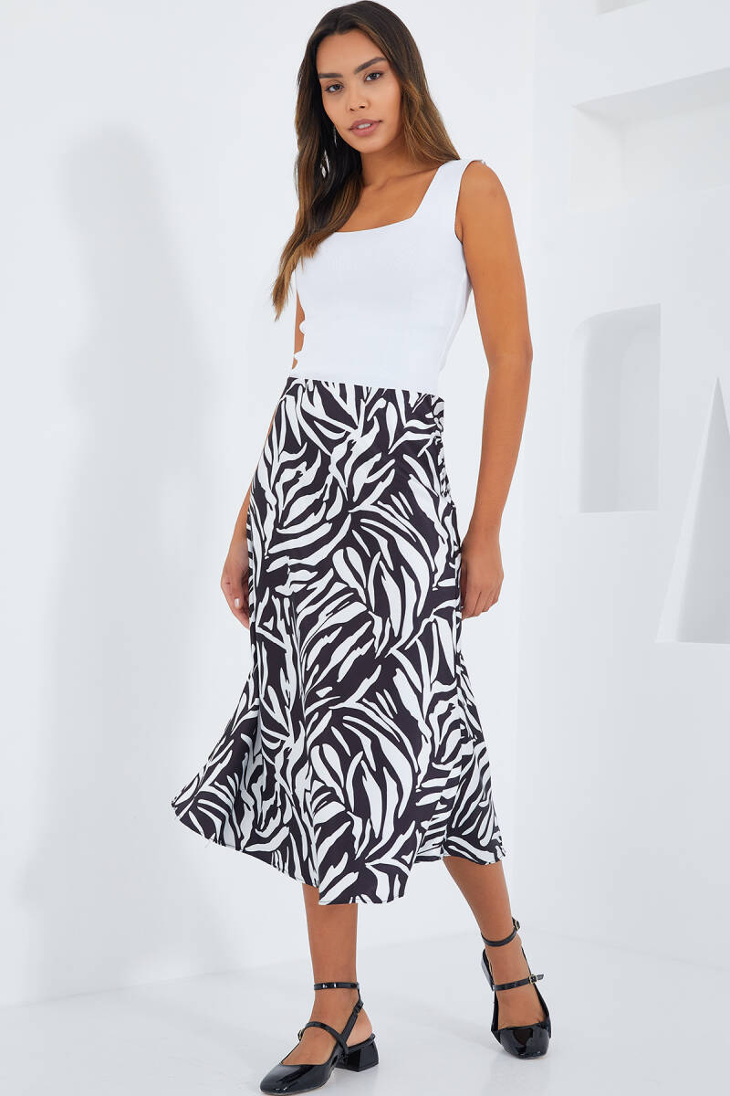 Kadın Siyah Beyaz Desenli Saten Etek 15806 - BİGDART