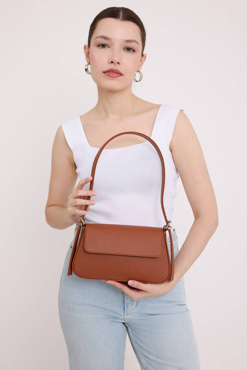 Kadın Taba Kapaklı Baget Çanta 010169 - BİGDART