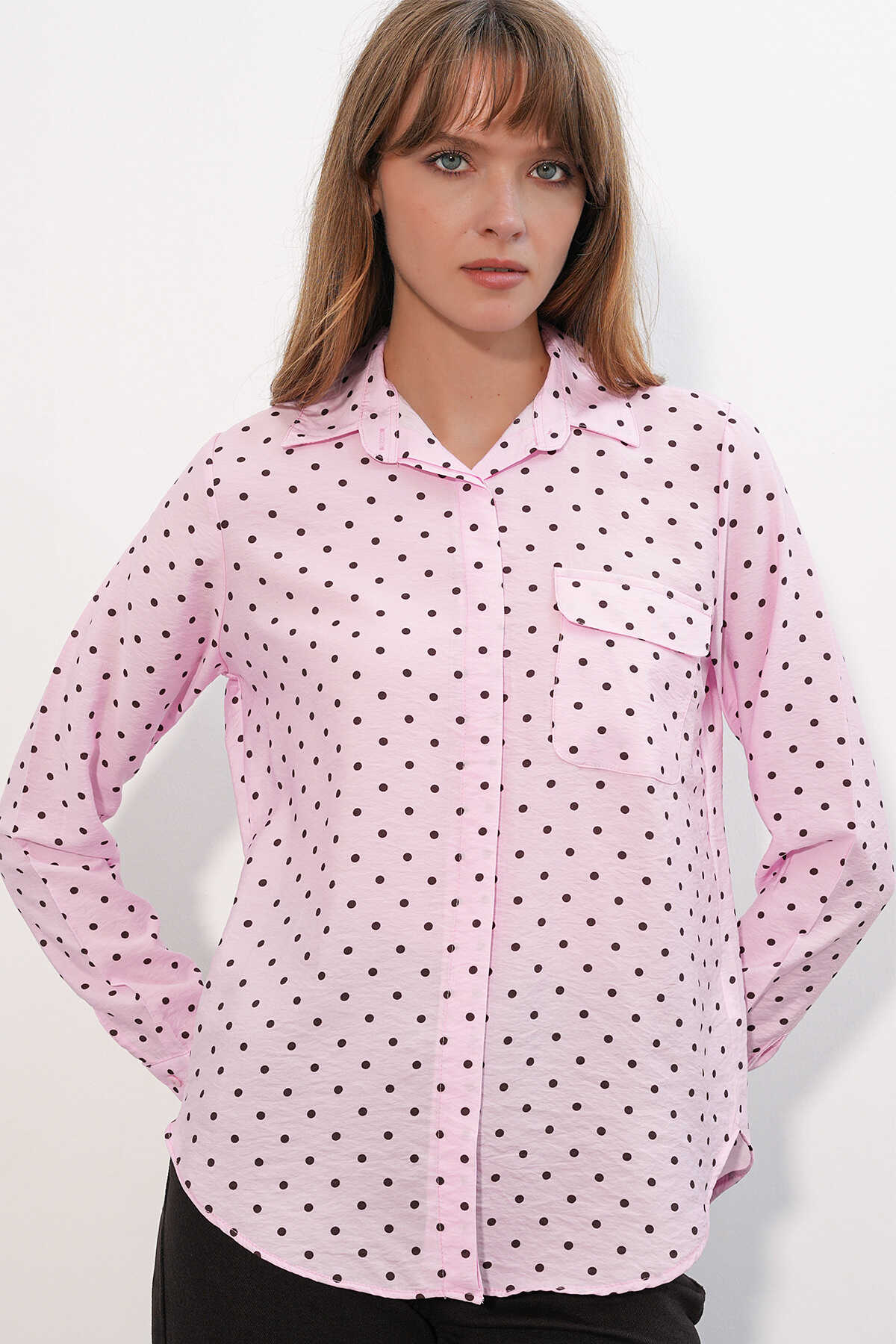 Kadın Tek Cepli Puantiyeli Oversize Gömlek 20399 - Pembe - 2