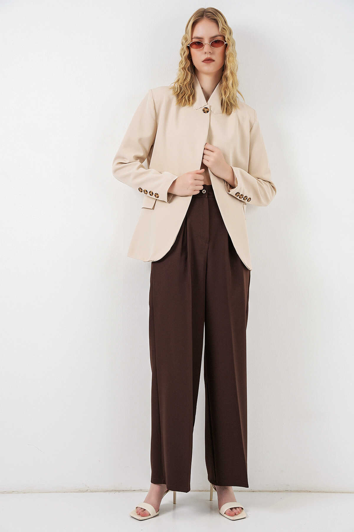Kadın Tek Düğmeli Oversize Blazer Ceket 0749 - Bej - 2