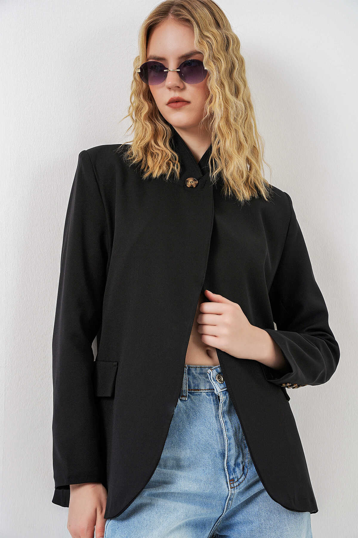Kadın Tek Düğmeli Oversize Blazer Ceket 0749 - Siyah - 1