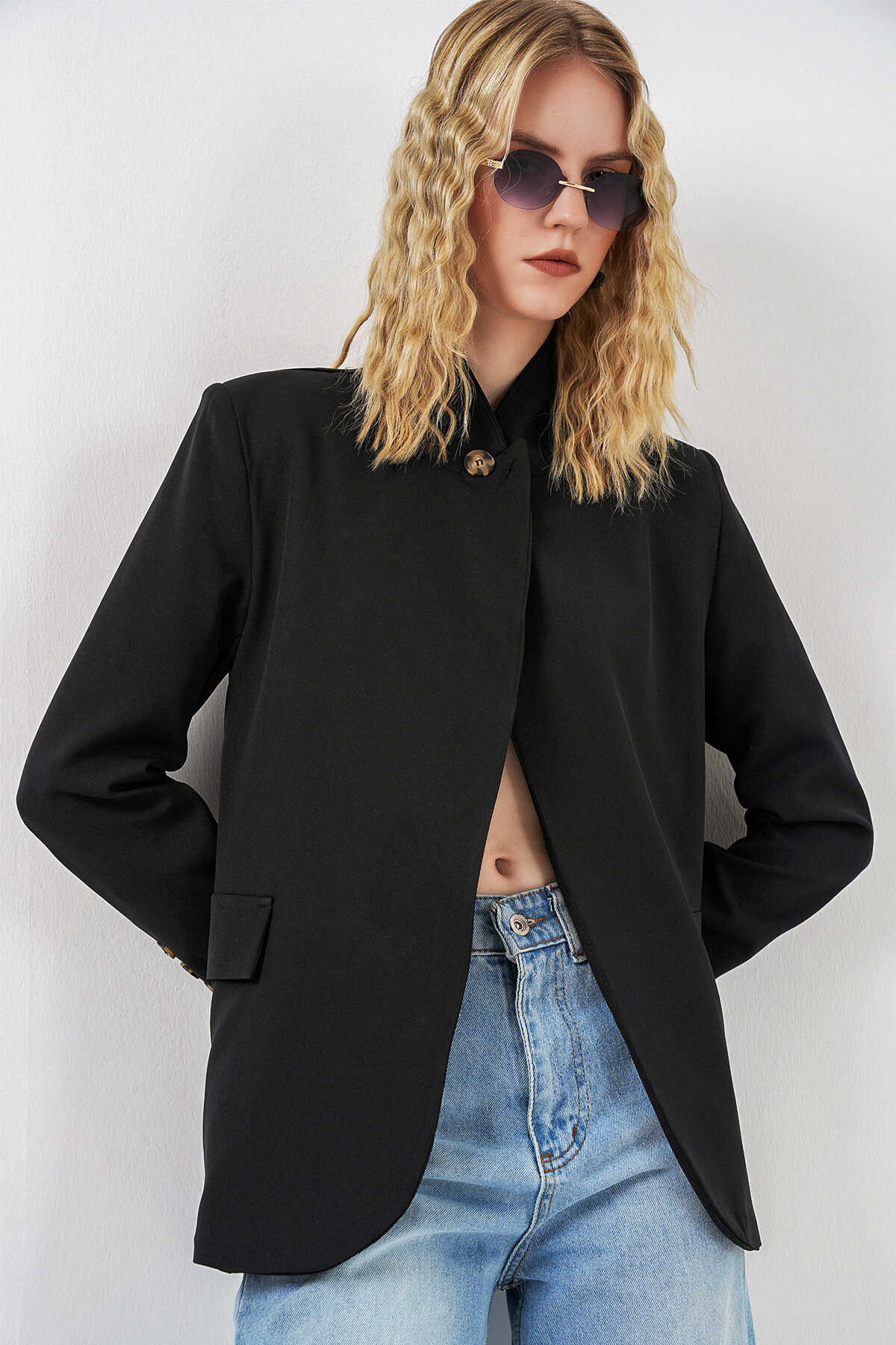 Kadın Tek Düğmeli Oversize Blazer Ceket 0749 - Siyah - 4