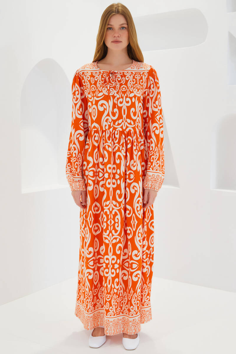 Kadın Turuncu Ekru Desenli Uzun Viskon Elbise 1947 - BİGDART