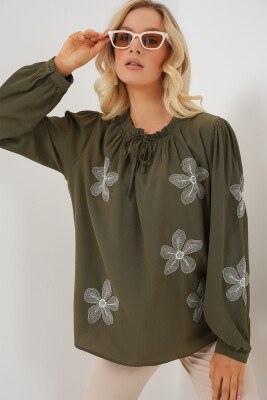 Kadın Uzun Kol Nakışlı Örme Bluz 951 - Haki 