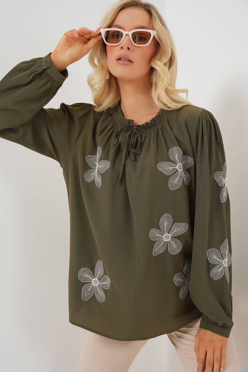 Kadın Uzun Kol Nakışlı Örme Bluz 951 - Haki - BİGDART