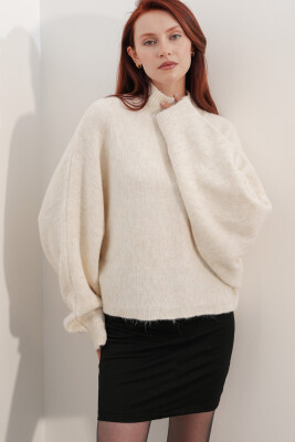 Kadın Yarasa Kol Oversize Triko Kazak 15969 - Krem - 3