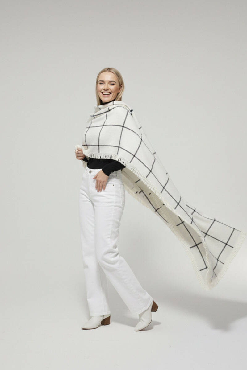 Kadın Yumuşak Dokulu Kalın Şal Atkı 15951 - Beyaz - BİGDART