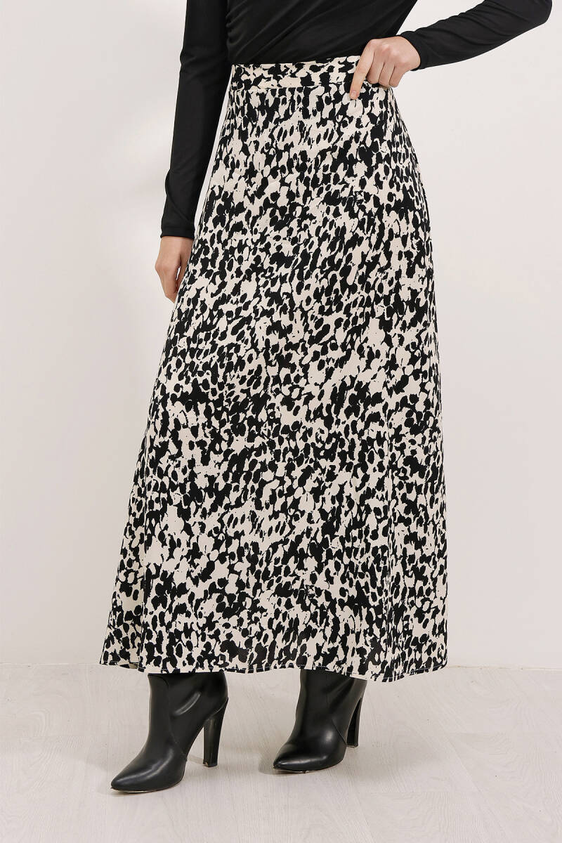 Şık ve Günlük Etek Kombinleri