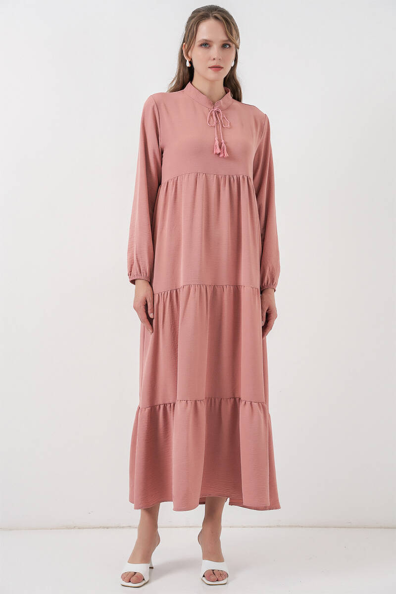 T1627 Yaka Bağcıklı Elbise - Pudra - BİGDART